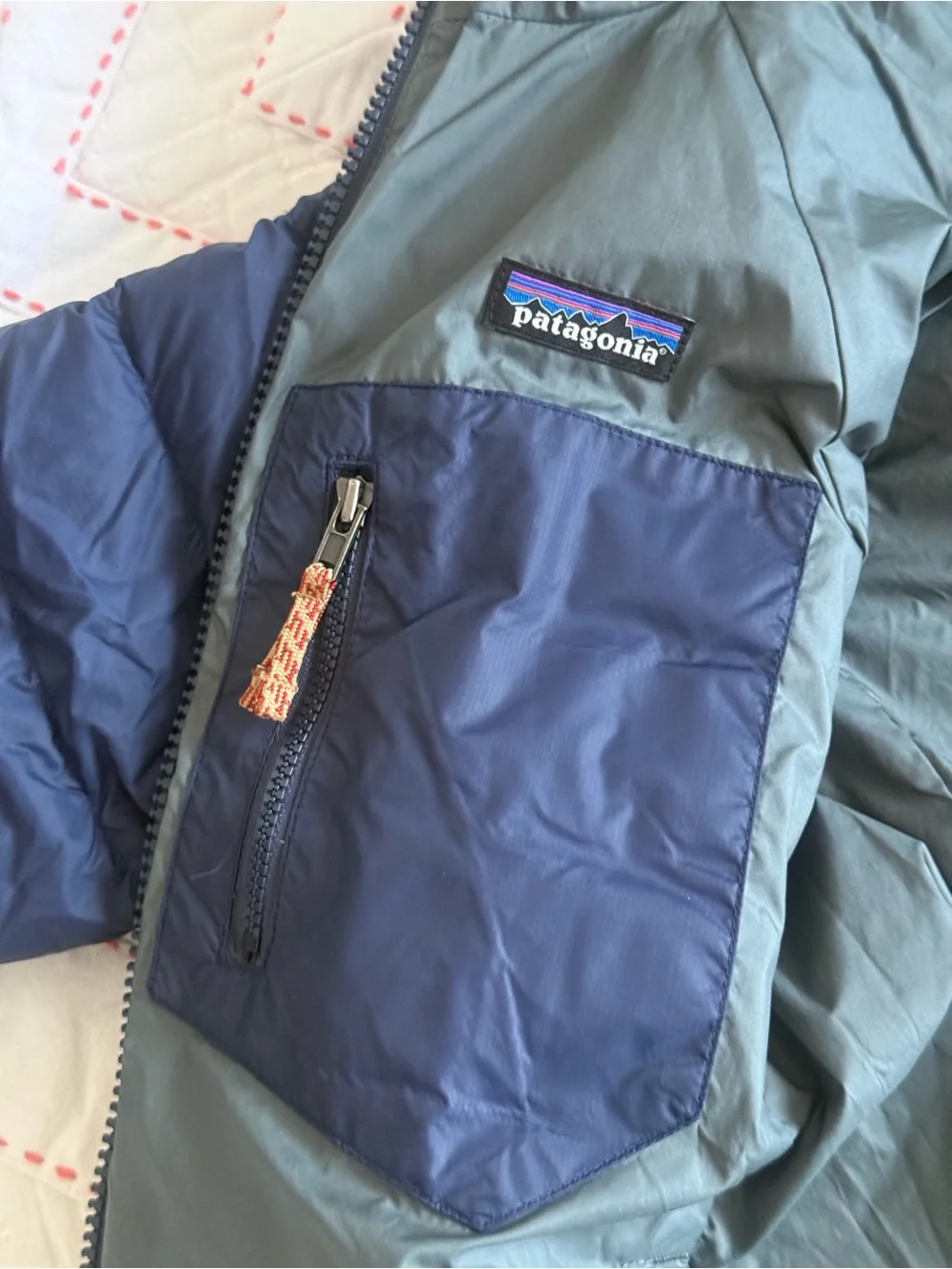 Patagonia Kids Colorblock Down Puffer Jacket Size M 10